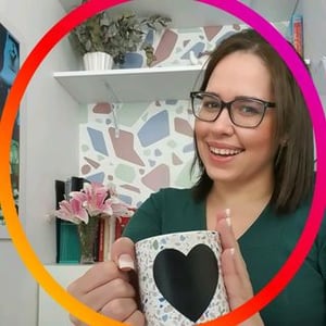 Elora [@meseiraemjoaopessoa]