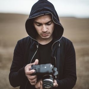 Portrait  Jason Estrocio