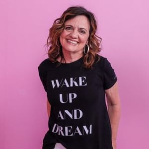 Debbie Lindell