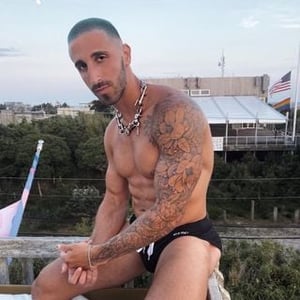 T O M D I L A N D R O