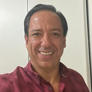 Matheus Calil  Viola