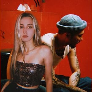 Vse Izmenit Odin Den