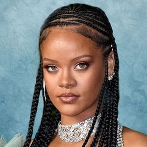 Rihanna Obrasil