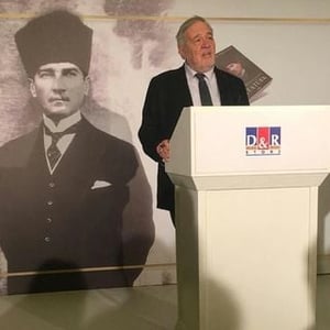 Ilber Ortayli Hayran Sayfasi