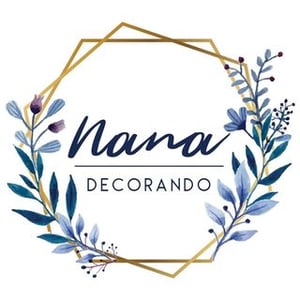 Nana Decorando