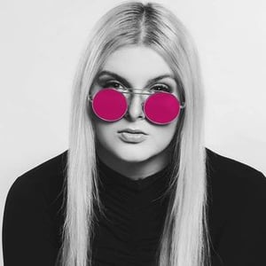 Bastien  Moderatorka