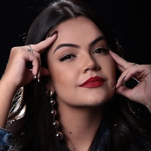 Karoline Sales Maquiadora