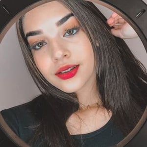 Roberta Ferrari Fernandes