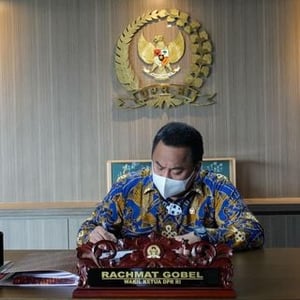 Rachmat Gobel