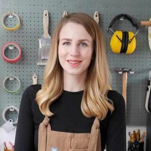 Elizabeth  Furniture Painter