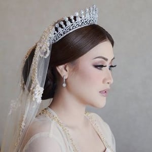 Amanda D. Ayuwardhana