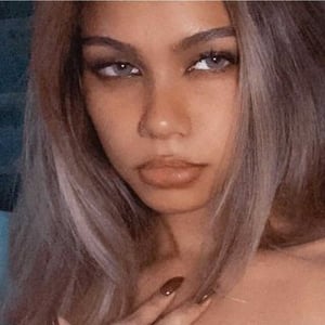 Maile M. Kainaakinahamili