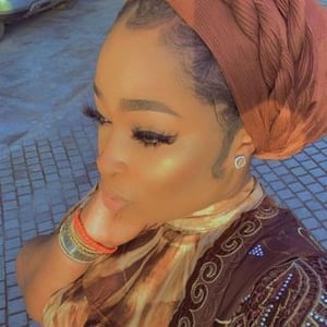 Lara .oyekan.olumegbon