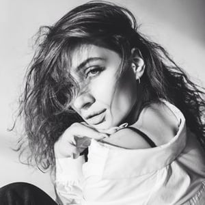 Tanya Rauzheva Brovi