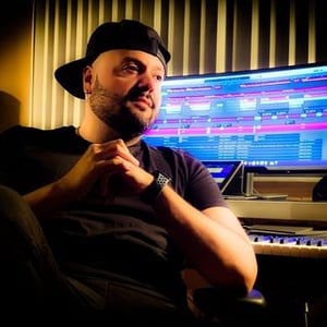 Efrain Junito Davila