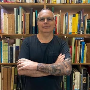 Andre Chevitaresehistoriador