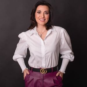 Dra. Cristina Herreira