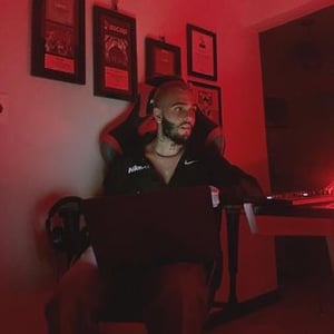 Nyal  Alejandro Correa