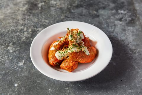 Chicken Wings, Hot Sauce, Blue Cheese _14 (2)