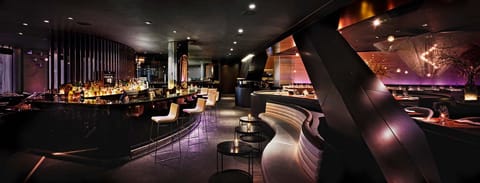 ME-London-Hotel-STK-London-Bar-Panoramic