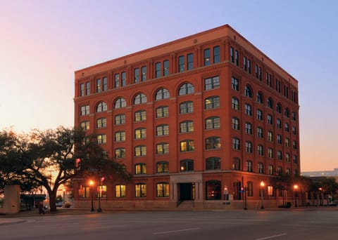 Attractions - Sixth Floor Museum