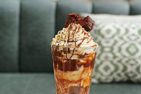 Chock Out These 6 Brilliant Places For Brownies