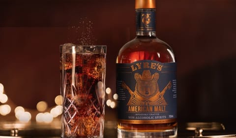 Lyres_American_Malt_And_Cola_Xmas_RGB_1200x1200 non-alcoholic drinks