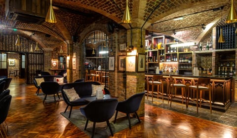 MWPV-7644-min The Champagne Bar at 116 Pall Mall - speakeasy bar