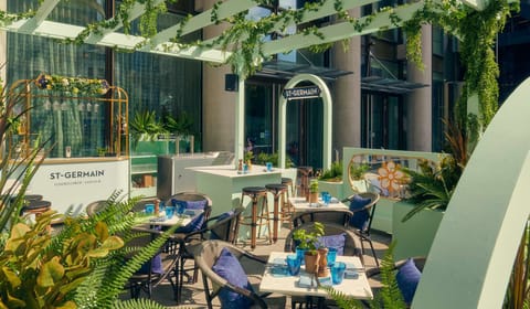 Pan-Pacific-1 Summer Terraces