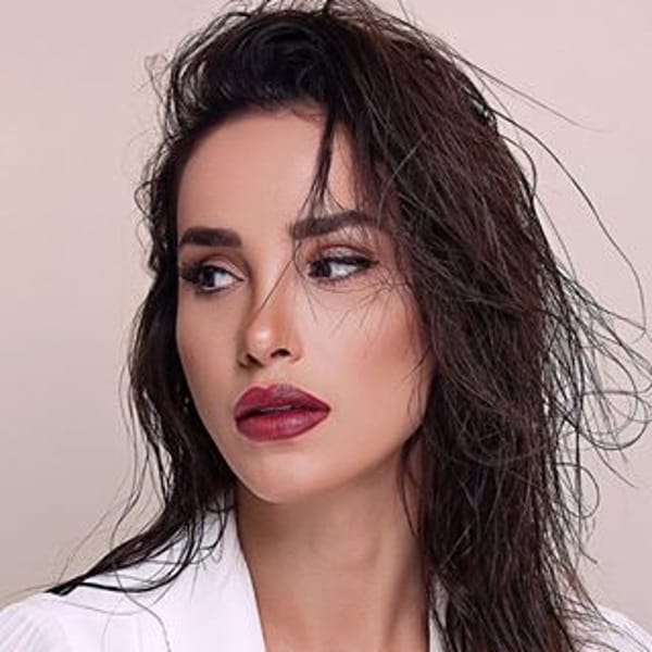 Mira Toufailyا
