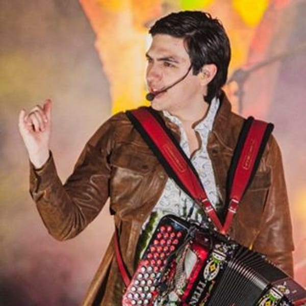 Raul Hernandez Jr