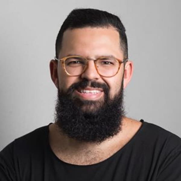 Douglas Gonçalves
