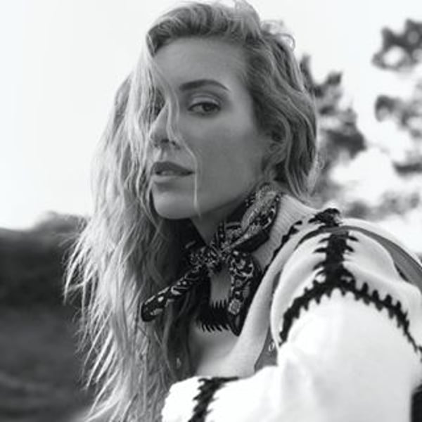 Sinem Kobal