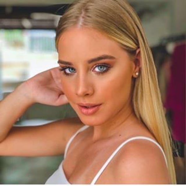 Juliana Tiemi John