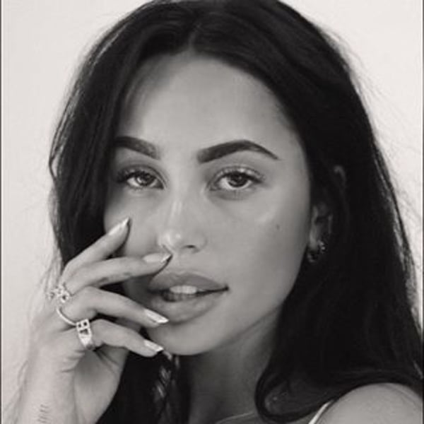 Claudia Tihan