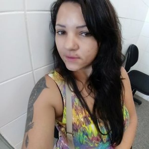 Laura Dos Santos