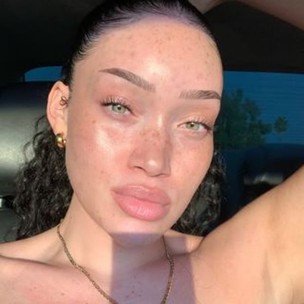 Latashia Larae