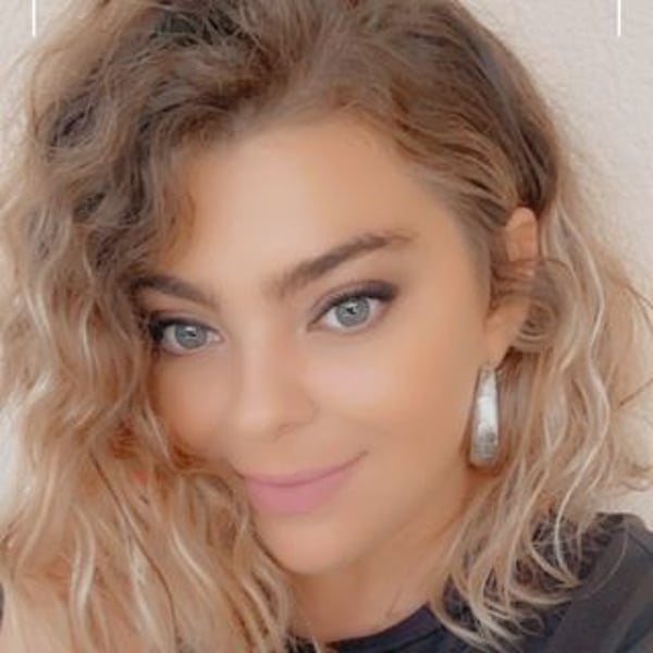 Caroline Costa
