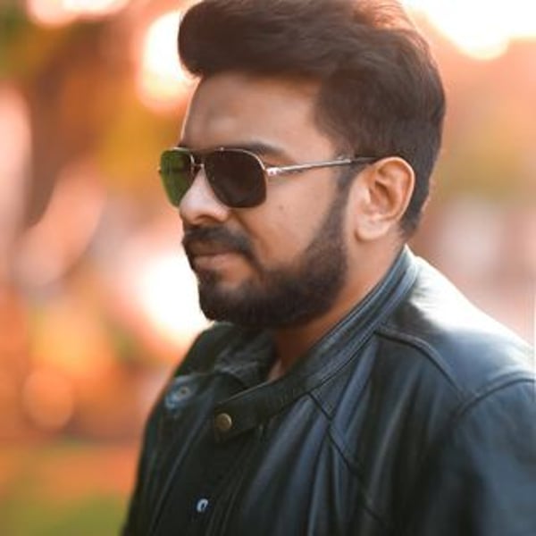 Yaseen Lakhani