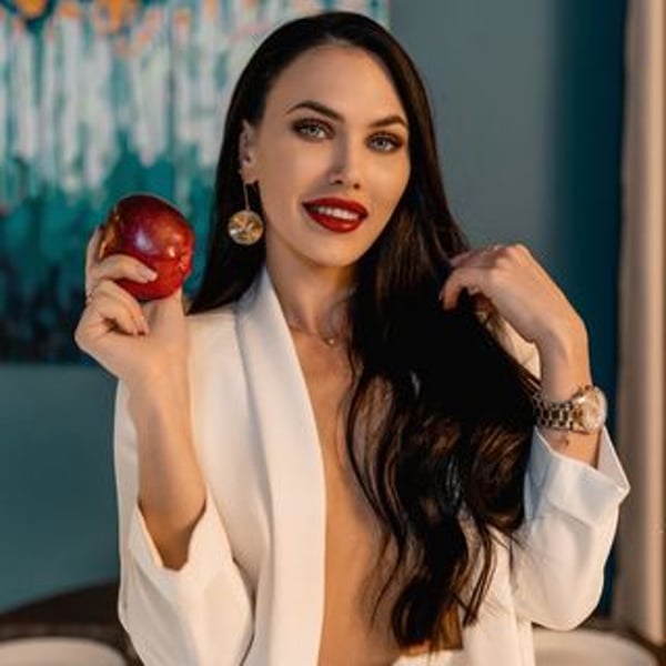 Apolli Naria