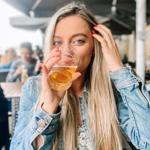 Noelle L Traveler