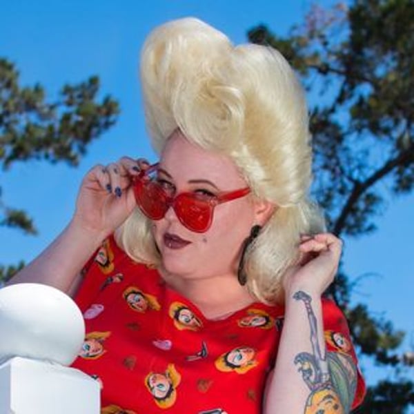 Horror Kitsch Bitch