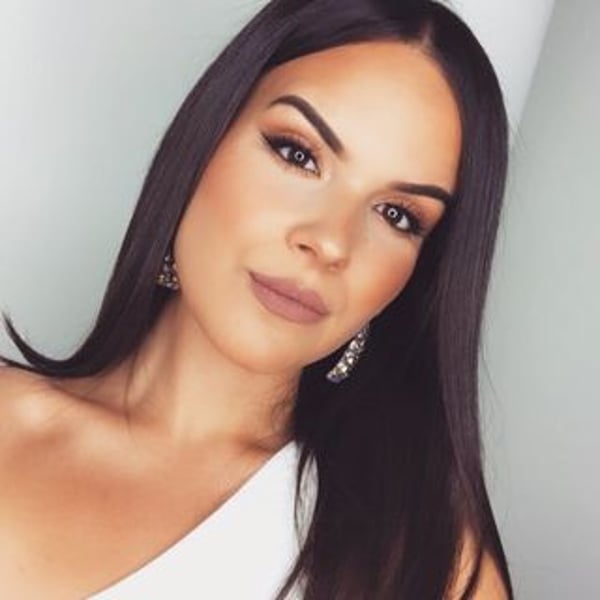 Cindy Mira