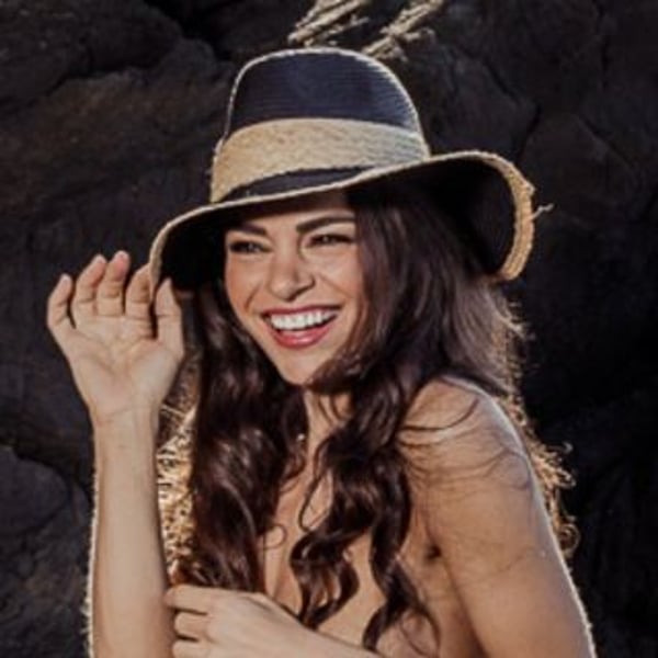 Mercedes De La Cruz