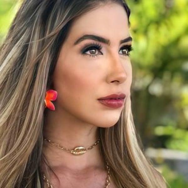 Camila Pinto