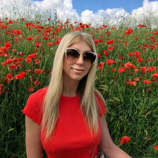 Elena Nightingale