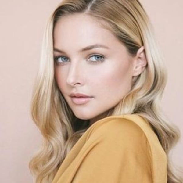 Ashley Smouter