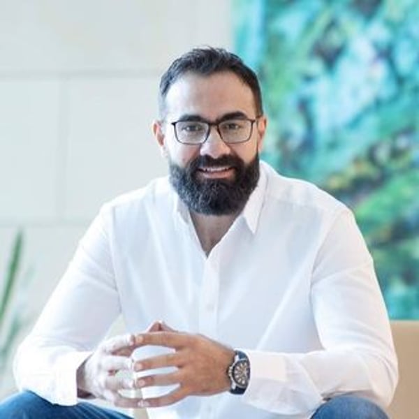 Dr. Ezzeir
