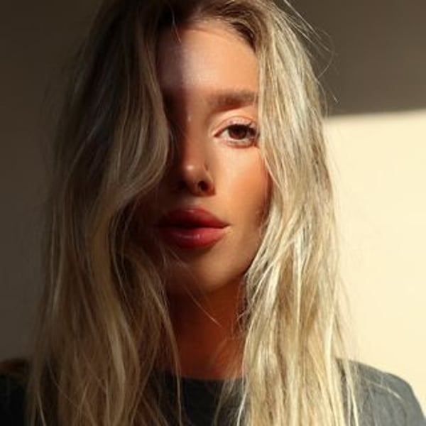 Ash Eliza Davis
