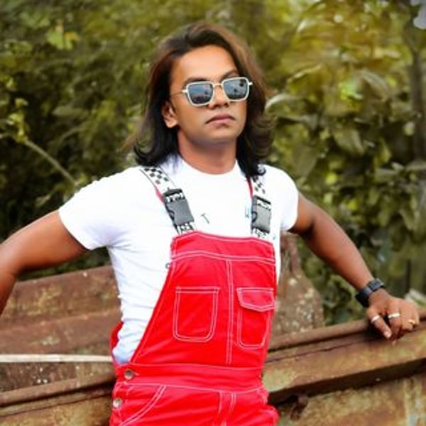 Dr Kumar